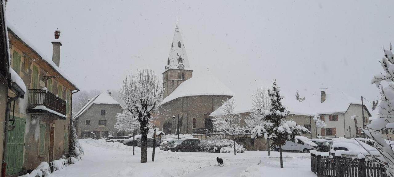 Le Gite Des Vagabonds Chichilianne Buitenkant foto